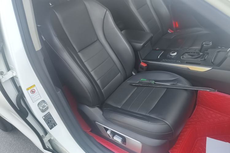 Used Wey VV7 2017 2.0T Flagship Model Right Front Seat