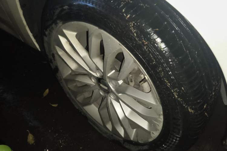 Used Wey VV7 2017 VV7c 2.0T Luxury Model Right Front Wheel Hub