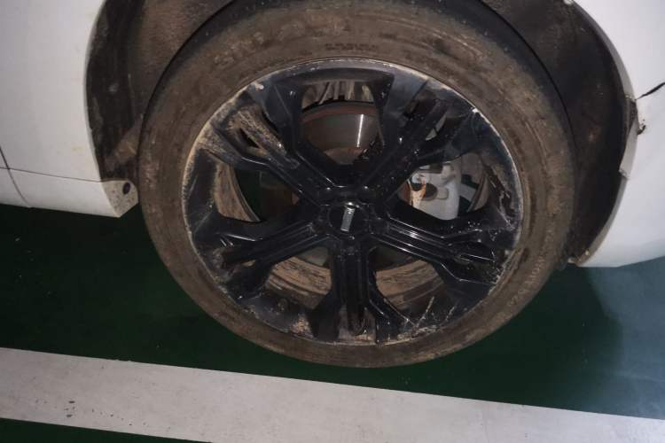 Used Wey VV7 2017 2.0T Flagship Model Right Front Wheel Hub