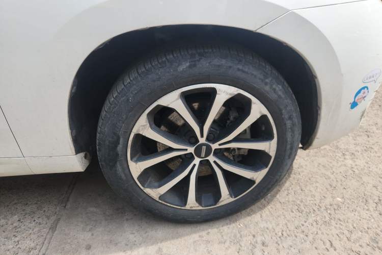 Used Wey VV7 2017 2.0T Luxury Model Right Front Wheel Hub