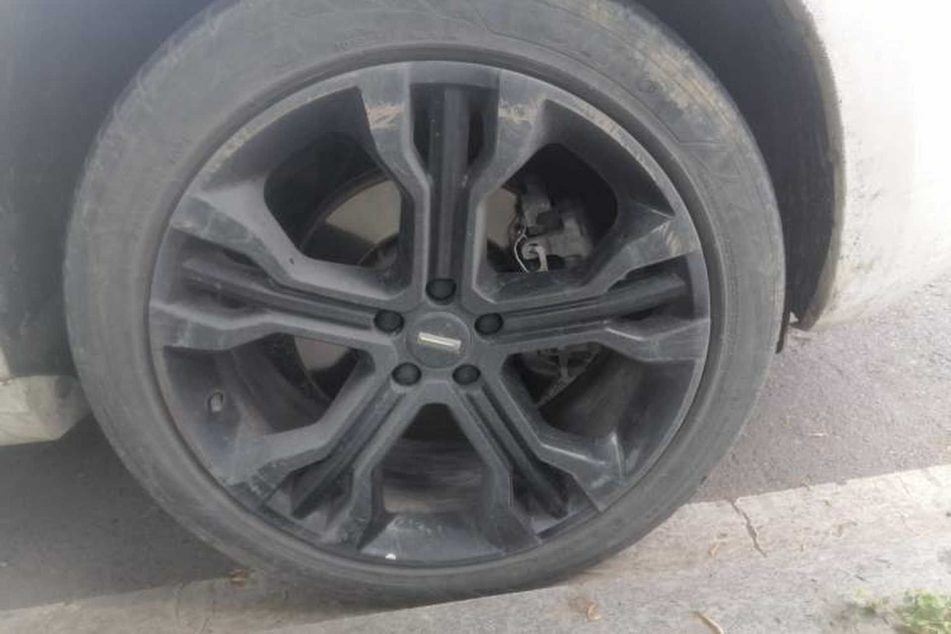 Used Wey VV7 2017 2.0T Flagship Model Right Front Wheel Hub