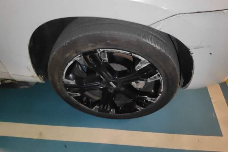 Used Wey VV7 2017 2.0T Flagship Model Right Front Wheel Hub