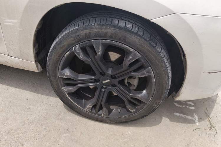 Used Wey VV7 2017 2.0T Flagship Model Right Front Wheel Hub