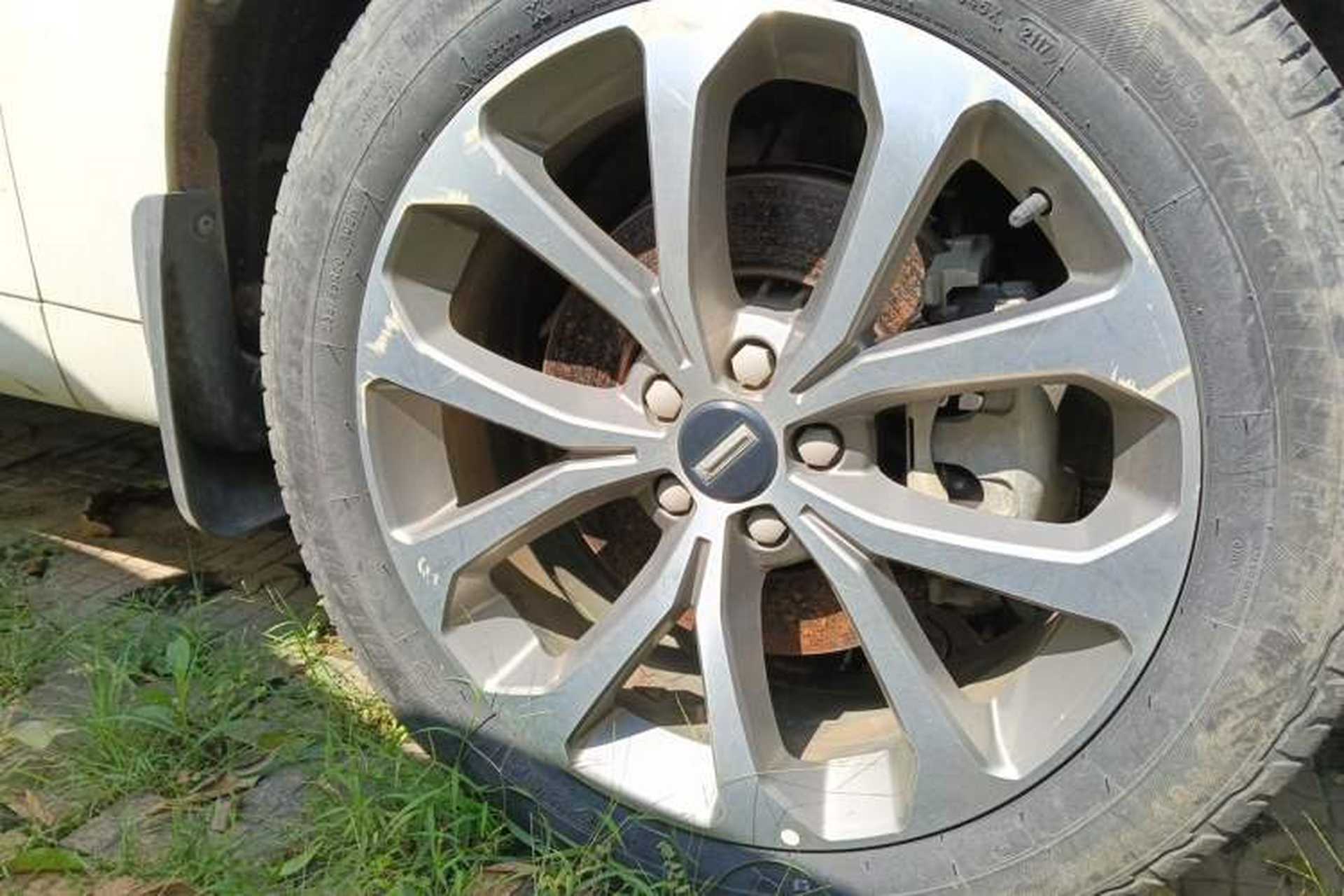 Used Wey VV7 2017 2.0T Ultra-Luxury Version Right Front Wheel Hub