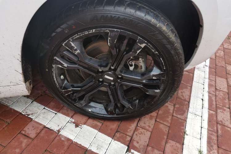 Used Wey VV7 2017 2.0T Flagship Model Right Front Wheel Hub