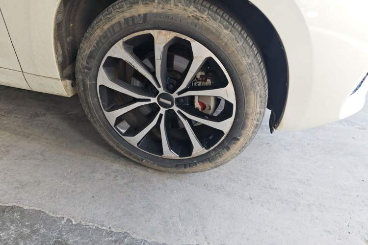 Used Wey VV7 2017 2.0T Ultra-Luxury Version Right Front Wheel Hub