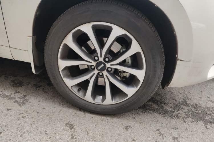 Used Wey VV7 2017 2.0T Ultra-Luxury Version Right Front Wheel Hub