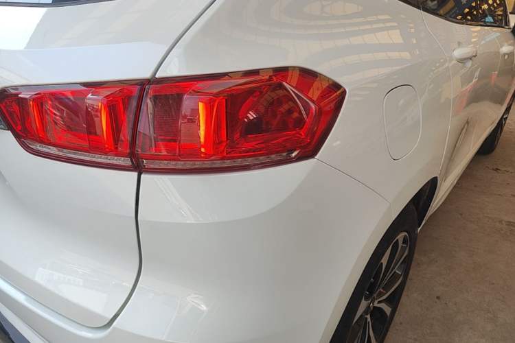Used Wey VV7 2017 2.0T Luxury Model Right Rear Taillight