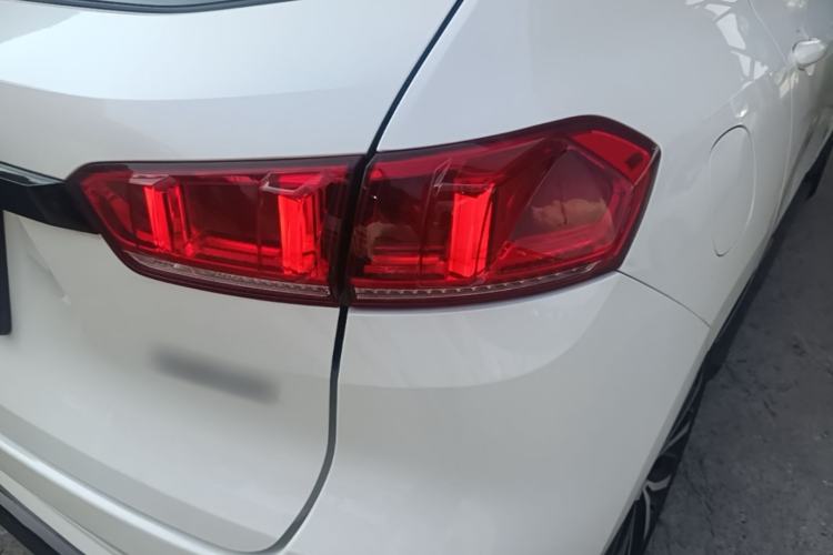 Used Wey VV7 2017 2.0T Ultra-Luxury Version Right Rear Taillight