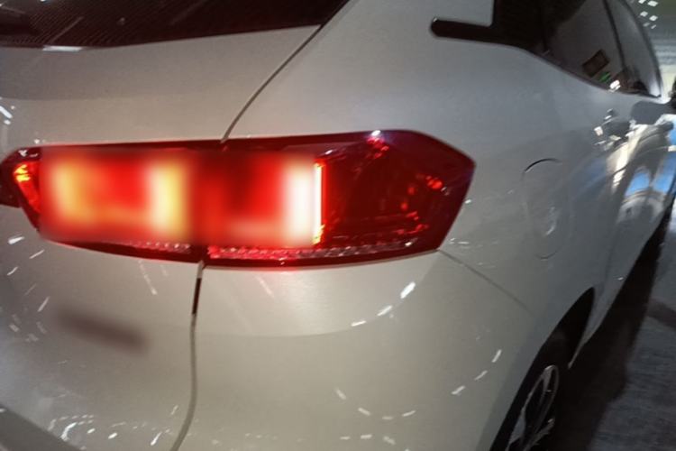 Used Wey VV7 2017 2.0T Ultra-Luxury Version Right Rear Taillight