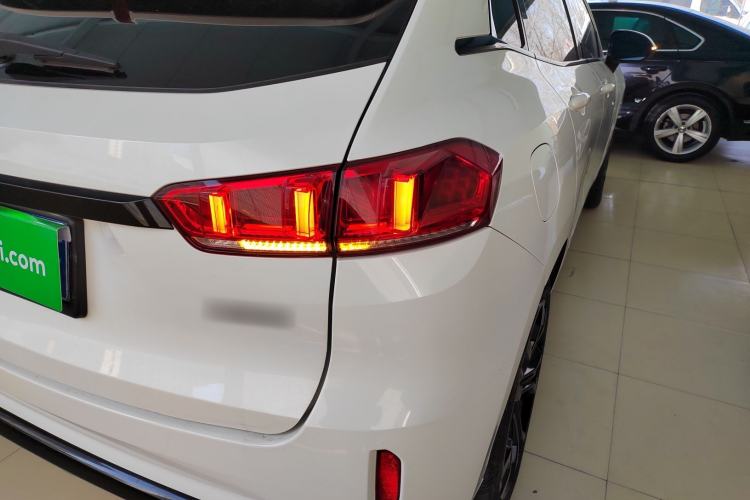 Used Wey VV7 2017 2.0T Flagship Model Right Rear Taillight