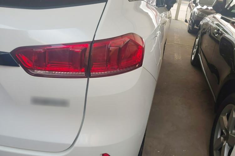 Used Wey VV7 2017 2.0T Flagship Model Right Rear Taillight