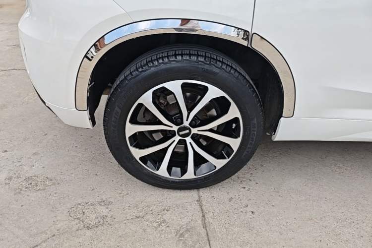 Used Wey VV7 2017 2.0T Ultra-Luxury Version Right Rear Wheel Hub