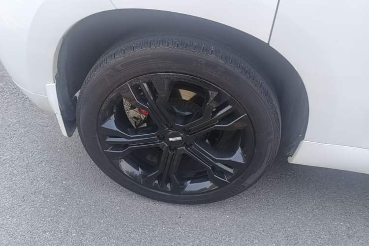 Used Wey VV7 2017 2.0T Flagship Model Right Rear Wheel Hub