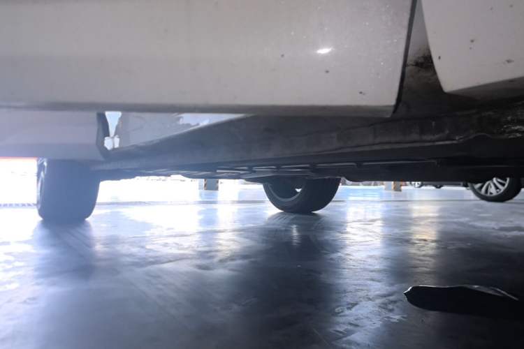 Used Wey VV7 2017 2.0T Flagship Model Right Side Sill