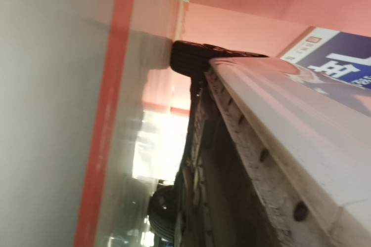 Used Wey VV7 2017 2.0T Flagship Model Right Side Sill