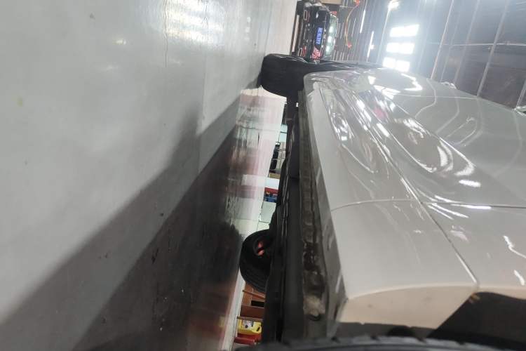 Used Wey VV7 2017 2.0T Ultra-Luxury Version Right Side Sill