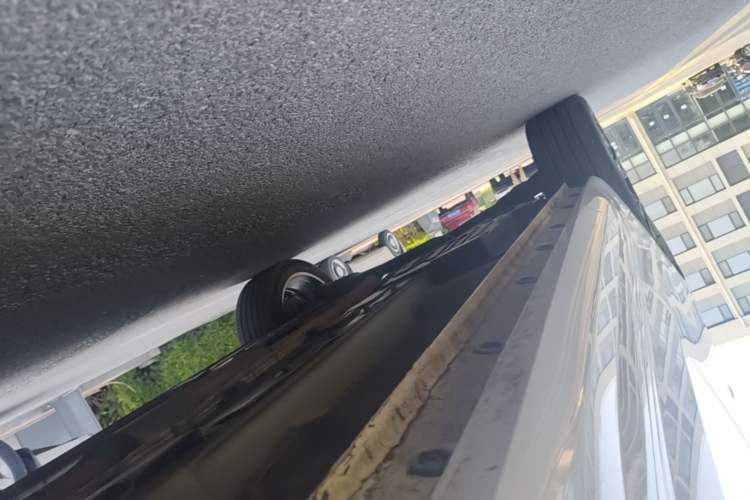 Used Wey VV7 2017 2.0T Flagship Model Right Side Sill