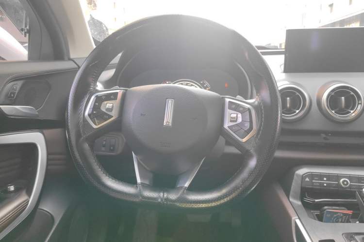 Used Wey VV7 2017 2.0T Ultra-Luxury Version Steering Wheel