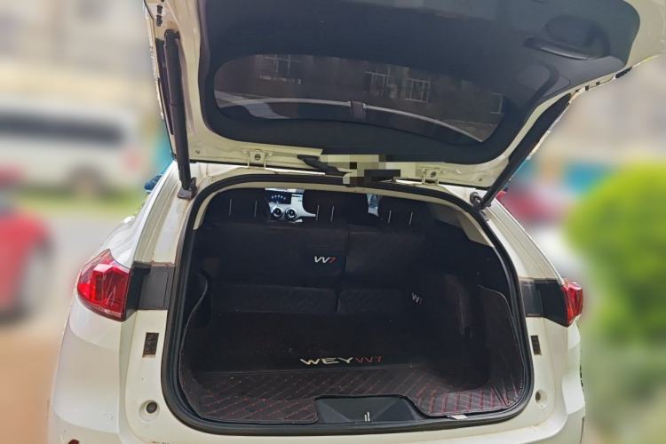 Used Wey VV7 2017 2.0T Flagship Model Trunk