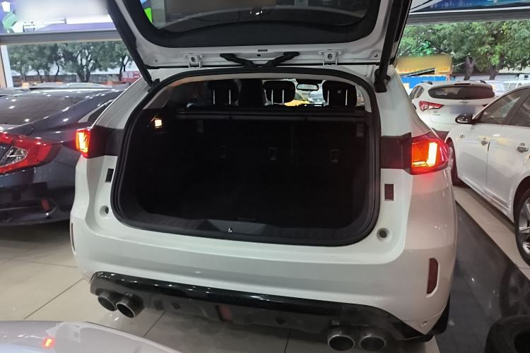 Used Wey VV7 2017 2.0T Flagship Model Trunk