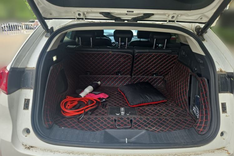 Used Wey VV7 2017 2.0T Flagship Model Trunk