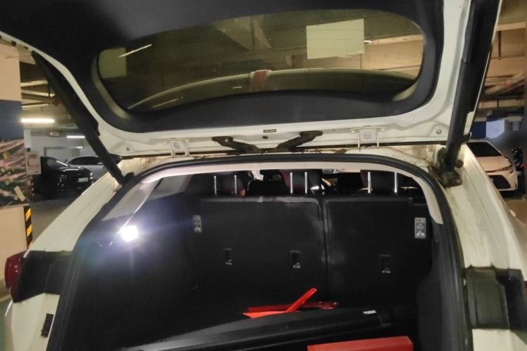 Used Wey VV7 2017 2.0T Flagship Model Trunk