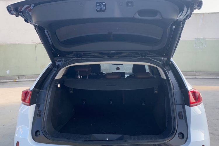 Used Wey VV7 2017 2.0T Ultra-Luxury Version Trunk