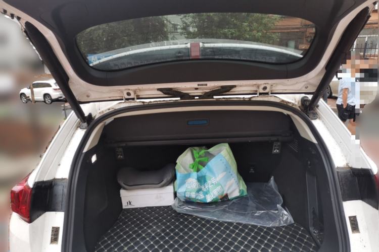 Used Wey VV7 2017 2.0T Flagship Model Trunk