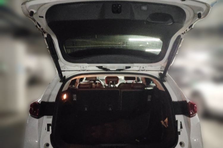 Used Wey VV7 2017 2.0T Ultra-Luxury Version Trunk
