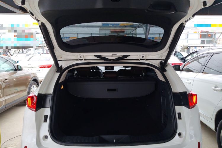 Used Wey VV7 2017 2.0T Flagship Model Trunk