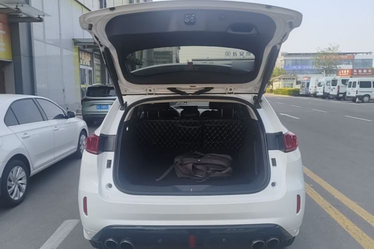 Used Wey VV7 2017 2.0T Flagship Model Trunk