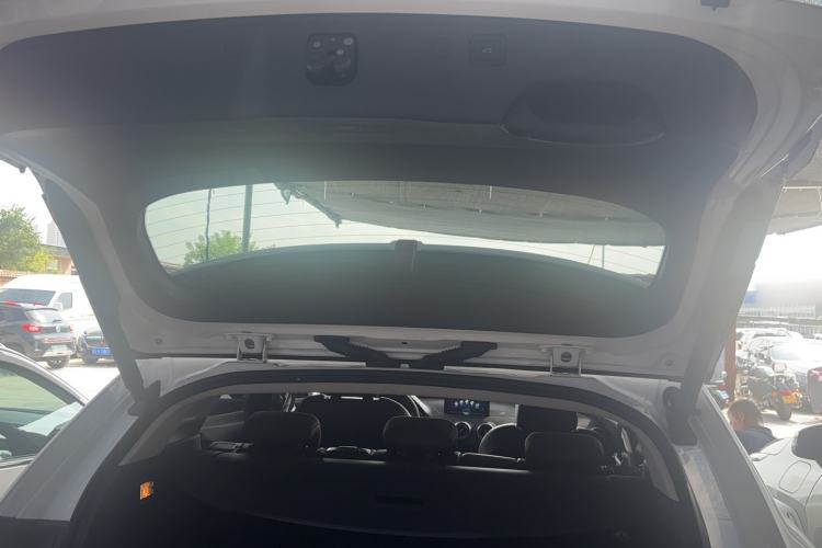 Used Wey VV7 2017 2.0T Flagship Model Trunk