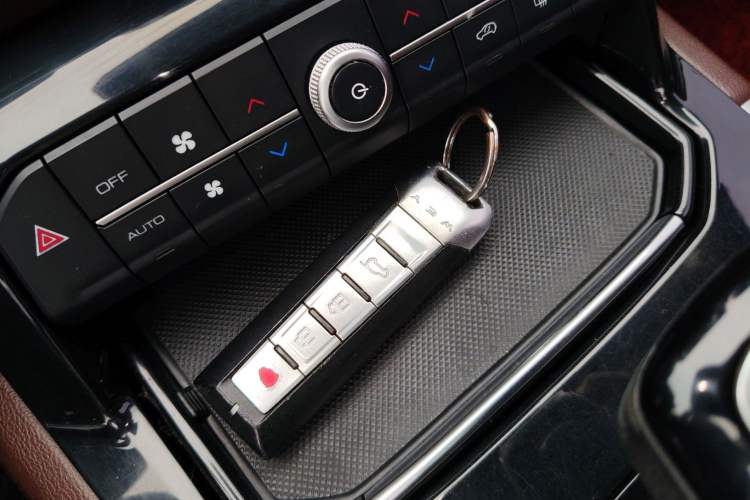 Used Wey VV7 2017 2.0T Flagship Model Vehicle Key
