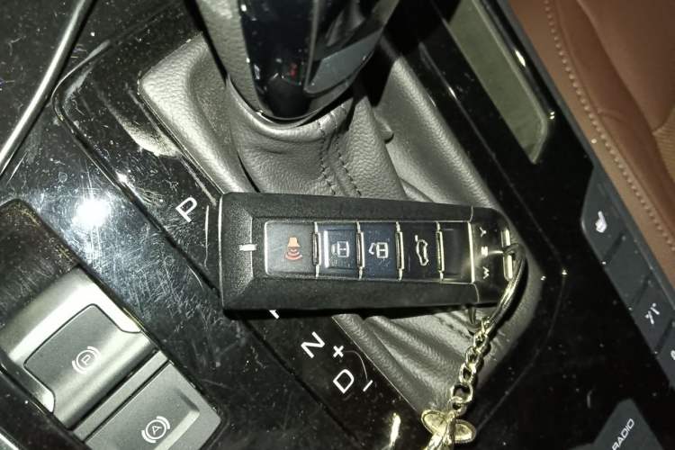 Used Wey VV7 2017 2.0T Flagship Model Vehicle Key