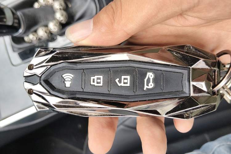 Used Wey VV7 2017 2.0T Flagship Model Vehicle Key