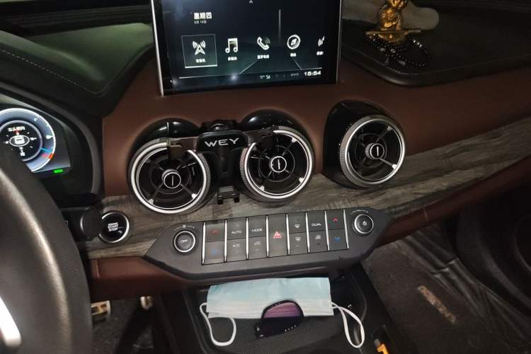 Used Wey VV7 2019 Upgraded Model 2.0T Flagship Version China V Standard Audio And AC Panel