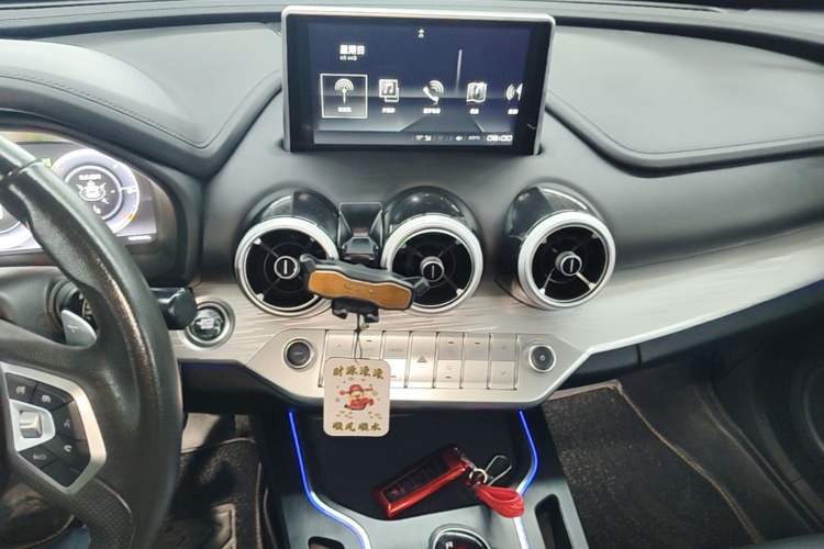 Used Wey VV7 2019 Upgraded Model 2.0T Ultra-Luxury Version China V Standard Audio And AC Panel