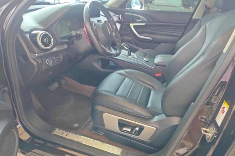 Used Wey VV7 2019 Upgraded Model 2.0T Ultra-Luxury Version China VI Standard Driver Seat