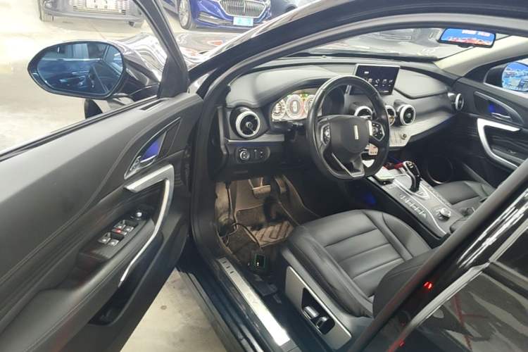 Used Wey VV7 2019 Upgraded Model 2.0T Ultra-Luxury Version China V Standard Driver Seat