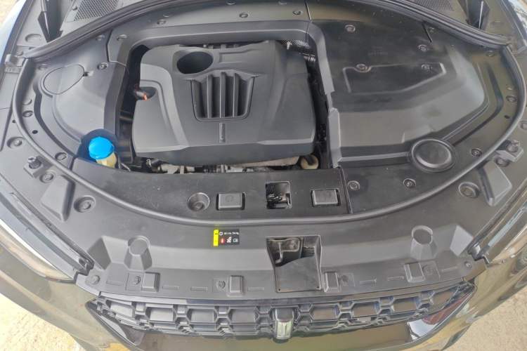 Used Wey VV7 2019 Upgraded Model 2.0T Ultra-Luxury Version China VI Standard Engine Bay