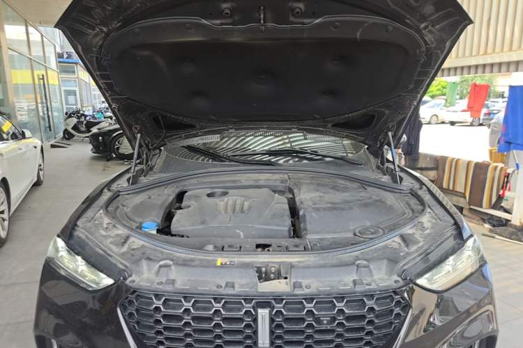 Used Wey VV7 2019 Upgraded Model 2.0T Flagship Version China VI Engine Bay