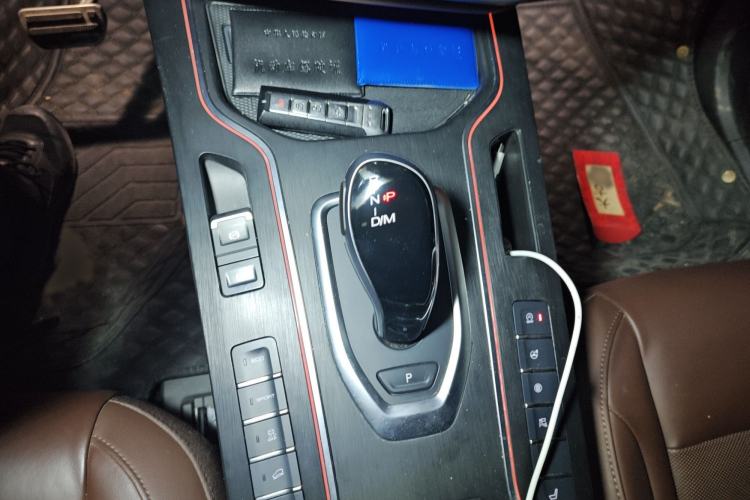 Used Wey VV7 2019 Upgraded Model 2.0T Flagship Version China V Standard Gear Lever