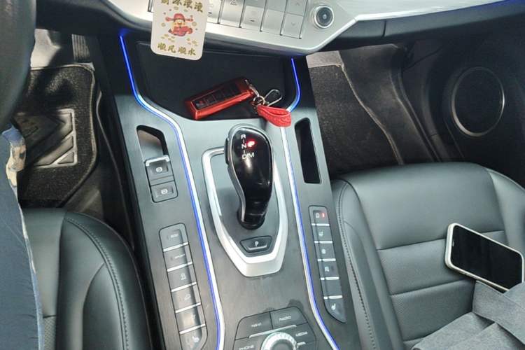 Used Wey VV7 2019 Upgraded Model 2.0T Ultra-Luxury Version China V Standard Gear Lever