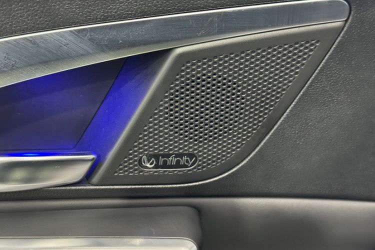 Used Wey VV7 2019 Upgraded Model 2.0T Flagship Version China VI Interior 10