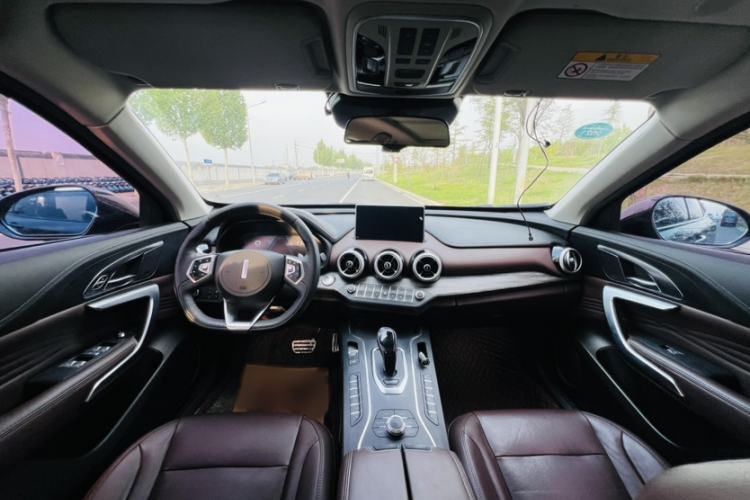 Used Wey VV7 2019 Upgraded Model 2.0T Flagship Version China VI Interior 2