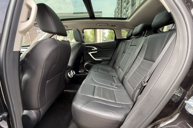 Used Wey VV7 2019 Upgraded Model 2.0T Flagship Version China VI Interior 3