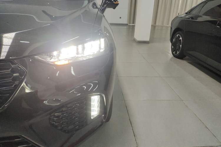 Used Wey VV7 2019 Upgraded Model 2.0T Ultra-Luxury Version China VI Standard Left Front Headlight