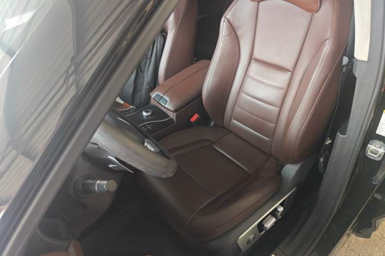 Used Wey VV7 2019 Upgraded Model 2.0T Flagship Version China V Standard Left Front Seat