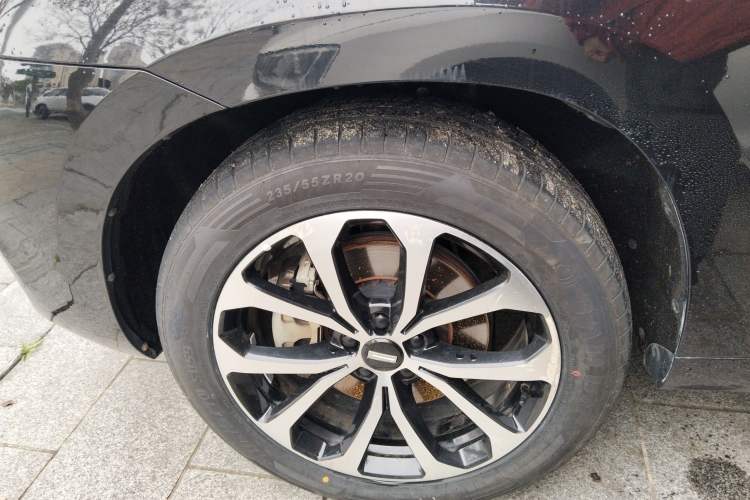 Used Wey VV7 2019 Upgraded Model 2.0T Ultra-Luxury Version China V Standard Left Front Wheel Hub